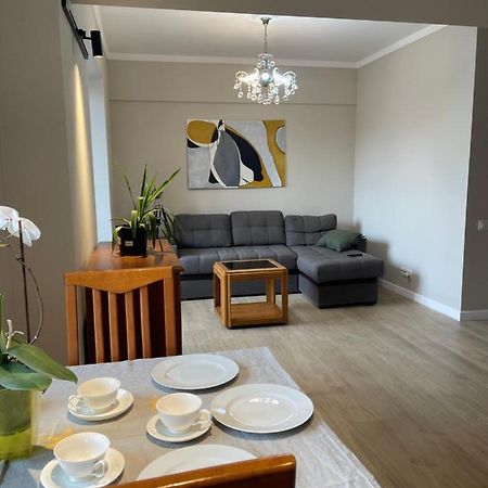 Almaty Apartment 76 Bagian luar foto